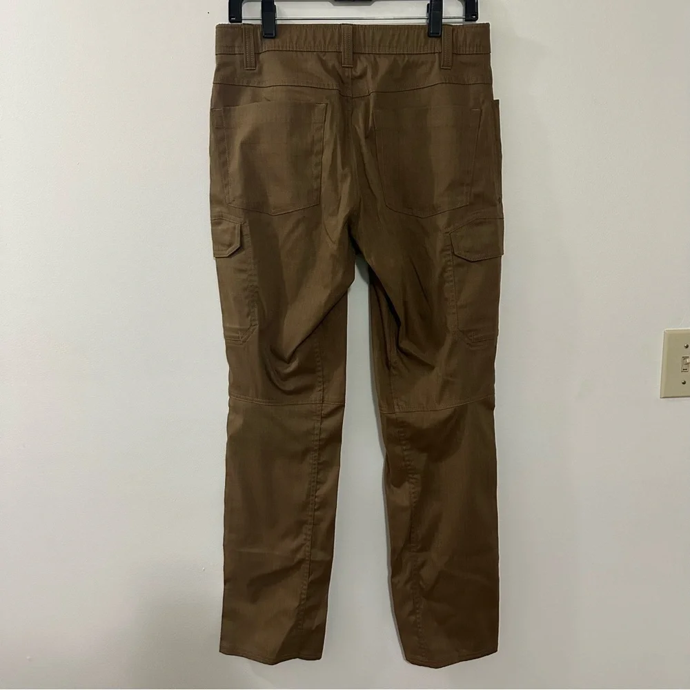 Mens Under Armour Tactical Guardian Cargo Pants, Size 30/32, Brown Loose Fit - Picture 6 of 9